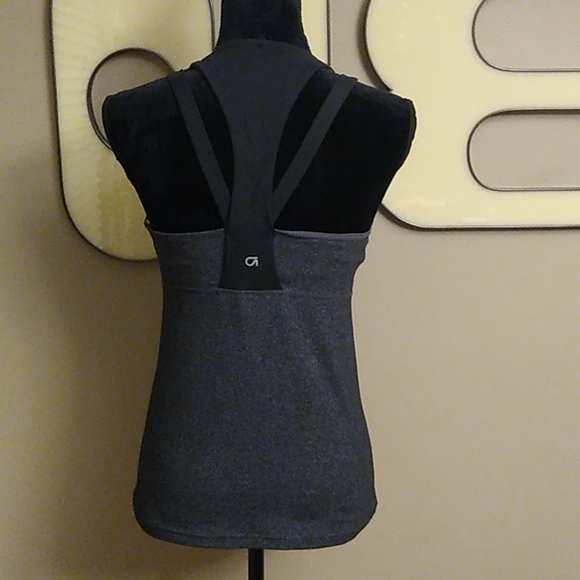 GapFit Athletic Top - Picture 1 of 7